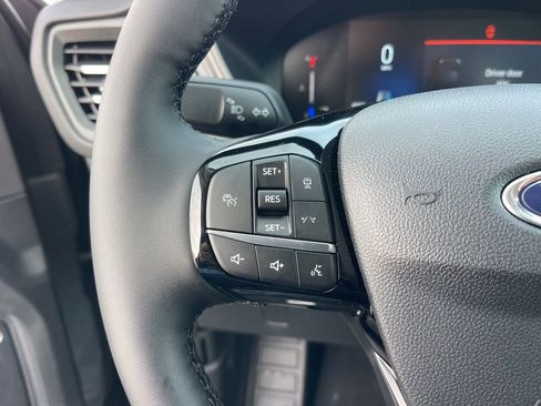 New 2026 Ford Escape SE image 14