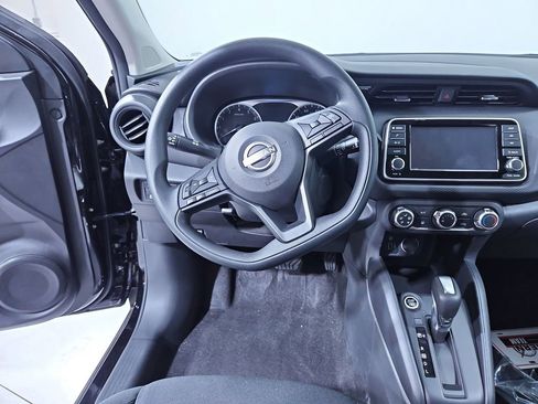 New 2025 Nissan Kicks Play S image 14