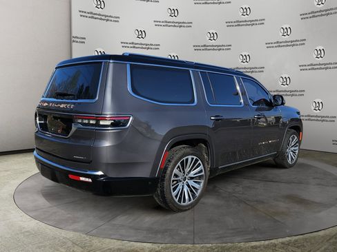 Used 2022 Jeep Grand Wagoneer Series III w/ Flexible Seating Group image 5