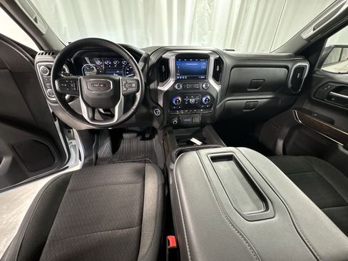 Used 2020 GMC Sierra 1500 Elevation w/ Elevation Value Package image 16