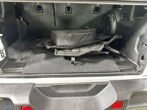 Used 2023 Jeep Wrangler Unlimited w/ Cold Weather Group image 26