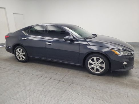 Used 2019 Nissan Altima 2.5 SV FWD image 11