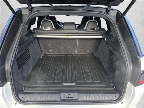 Certified 2022 Land Rover Range Rover Sport SVR image 6