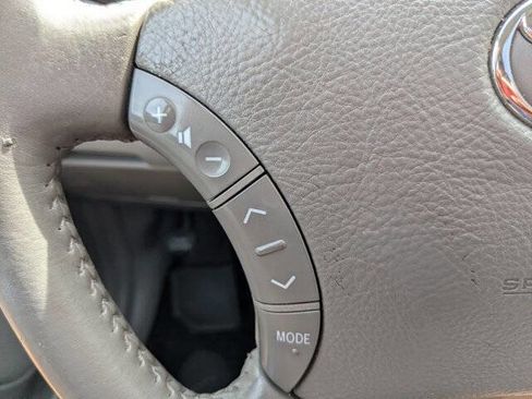 Used 2005 Toyota Camry V6 image 18