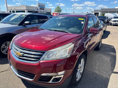 Used 2016 Chevrolet Traverse LT w/ Traveler's Package FWD image 16