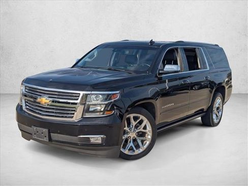 Used 2018 Chevrolet Suburban Premier image 1