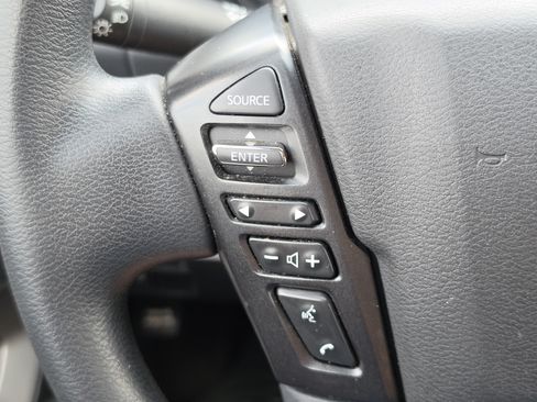 Used 2022 Nissan Frontier SV RWD image 16