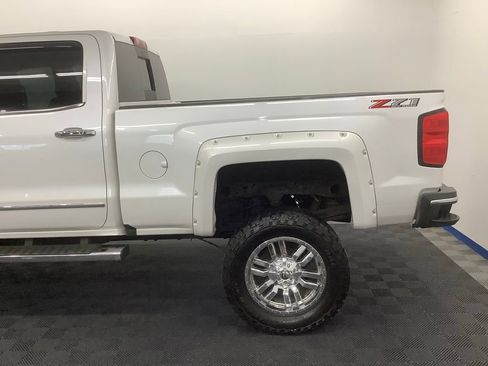 Used 2019 Chevrolet Silverado 2500 LTZ w/ Duramax Plus Package AWD/4WD image 4