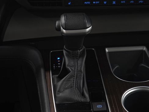 Used 2021 Toyota Sienna XLE image 20