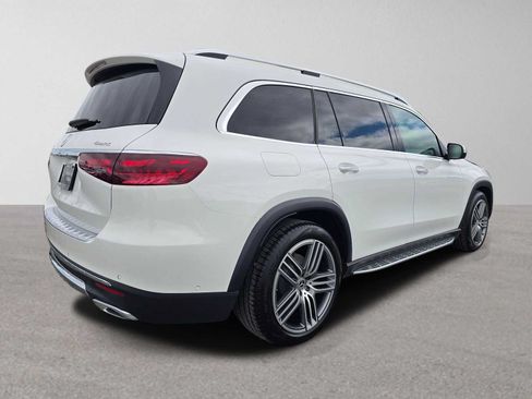 Used 2026 Mercedes-Benz GLS 450 4MATIC image 5
