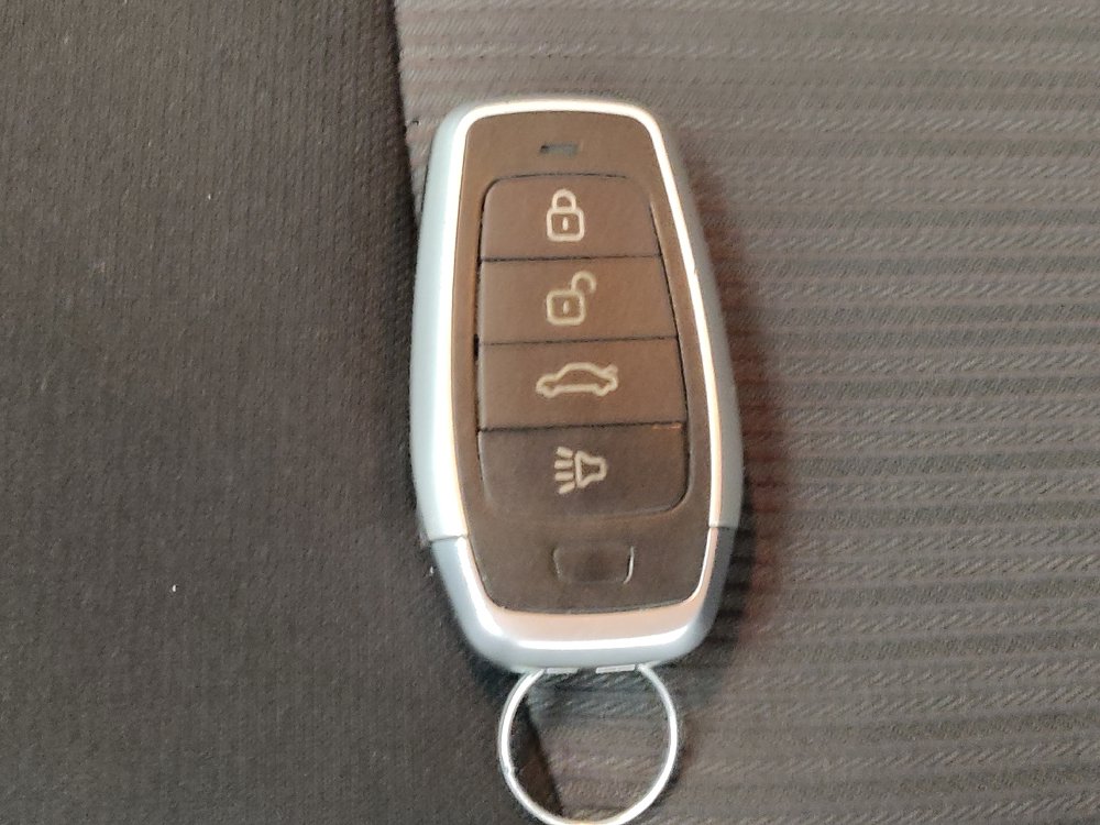 Used 2021 Nissan Sentra SV FWD image 32
