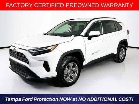 Used 2025 Toyota RAV4 XLE AWD/4WD image 1