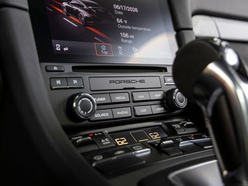Certified 2018 Porsche 911 GT3 RWD image 46