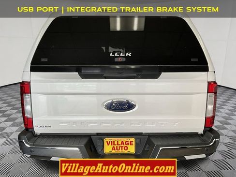 Used 2017 Ford F250 Lariat w/ Lariat Ultimate Package AWD/4WD image 3