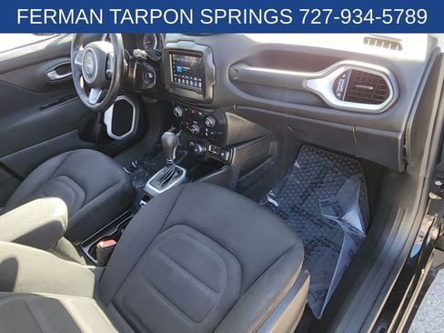 Used 2020 Jeep Renegade Latitude w/ Cold Weather Group image 24