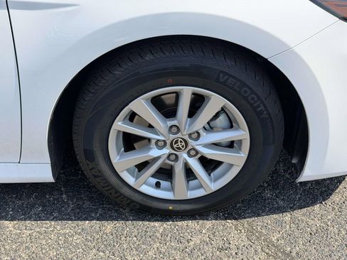 Used 2025 Toyota Camry LE image 25