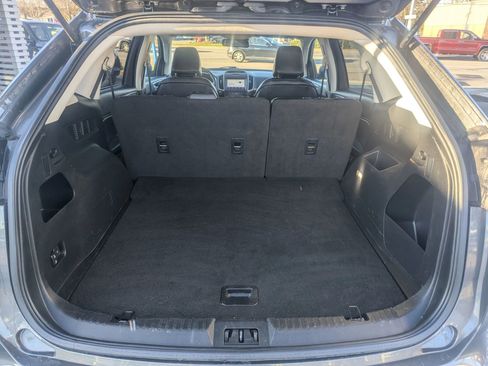 Used 2020 Ford Edge SEL image 19
