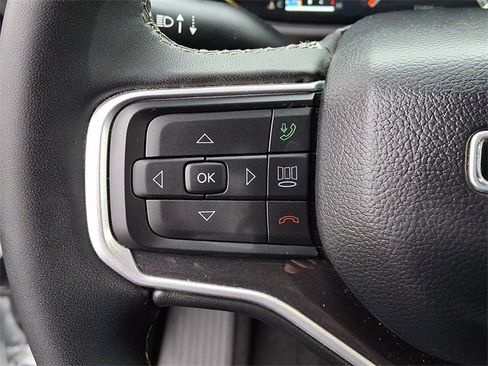 Used 2024 Jeep Wagoneer 4WD w/ Convenience Group I image 21