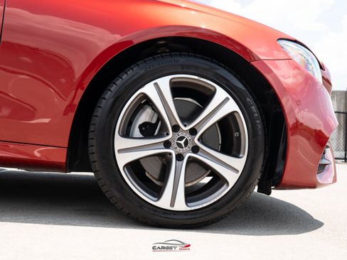 Used 2019 Mercedes-Benz E 300 image 9