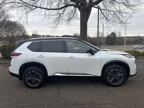 New 2026 Nissan Rogue Platinum w/ Tech Package image 8