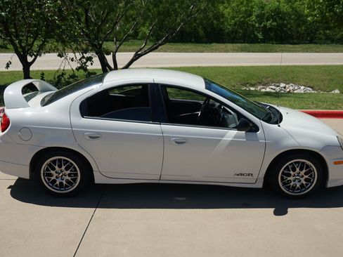 Used 2005 Dodge Neon w/ Competition Group image 17