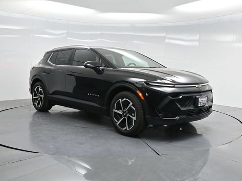 Used 2026 Chevrolet Equinox EV LT FWD image 46