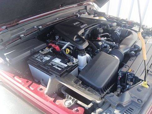 Used 2021 Jeep Wrangler Unlimited Islander image 9