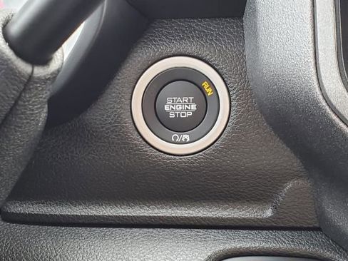 Used 2025 RAM 3500 Tradesman w/ Chrome Appearance Group image 20