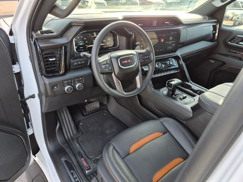 Used 2026 GMC Sierra 1500 AT4 w/ AT4 Premium Package AWD/4WD image 17