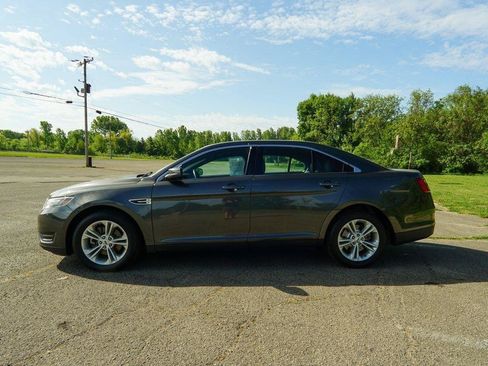 Used 2019 Ford Taurus SEL w/ Equipment Group 201A FWD image 5