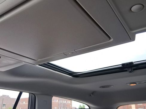 Used 2016 Buick Enclave Premium w/ Experience Buick Package AWD/4WD image 25