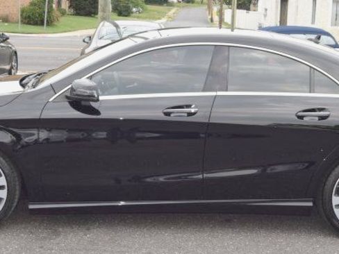 Used 2019 Mercedes-Benz CLA 250 4MATIC image 6