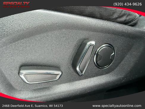 Used 2016 Ford Explorer XLT image 33