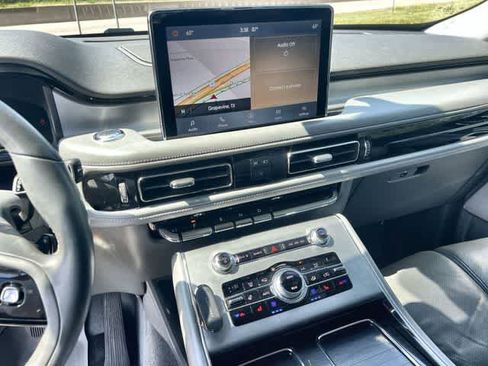 Used 2020 Lincoln Aviator Reserve w/ Equipment Group 202A AWD/4WD image 18