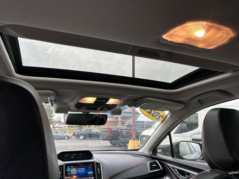 Used 2023 Subaru Crosstrek 2.5i Limited image 4