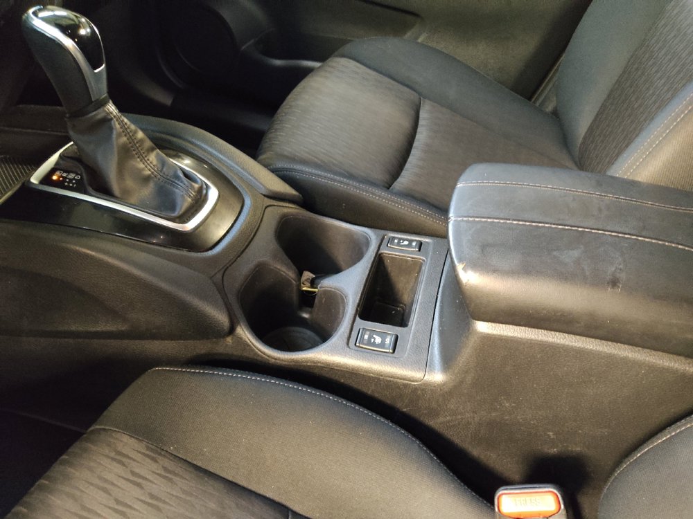 Used 2020 Nissan Rogue SV AWD/4WD image 26