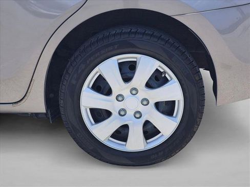 Used 2014 Toyota Corolla LE FWD image 14