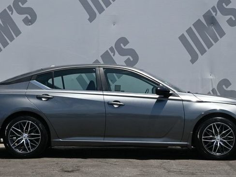 Used 2022 Nissan Altima 2.5 SR FWD image 4