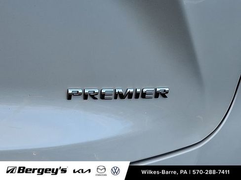 Used 2022 Chevrolet Blazer Premier w/ Enhanced Convenience Package image 34