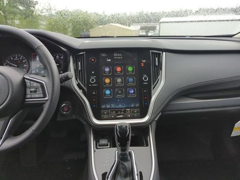 Used 2025 Subaru Outback Premium image 22