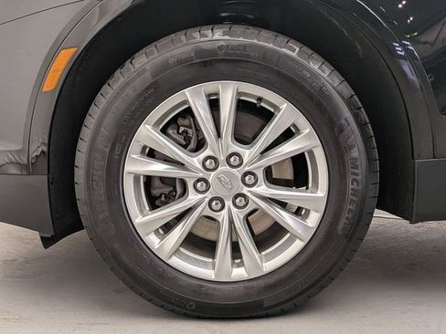 Certified 2023 Cadillac XT5 Luxury w/ LPO, Floor Liner Package AWD/4WD image 27