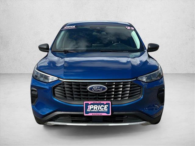 Used 2023 Ford Escape Active FWD image 2