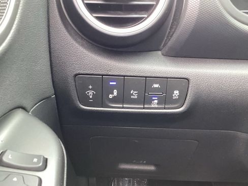Used 2021 Hyundai Kona Ultimate FWD image 27