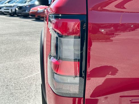 Used 2022 Nissan Frontier PRO-4X w/ Pro-4X Premium Package image 7