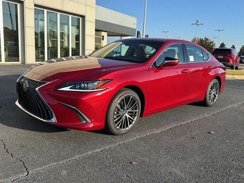 New 2025 Lexus ES 350 w/ Premium Package image 2