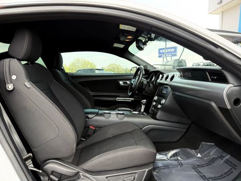 Used 2020 Ford Mustang GT image 30