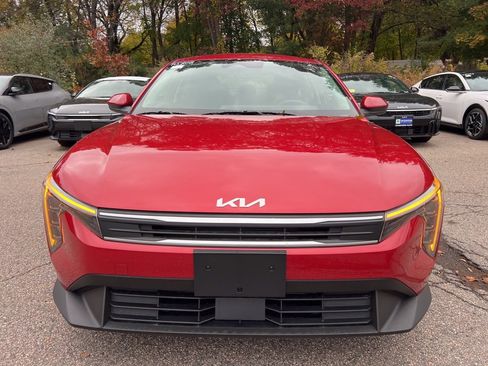 New 2025 Kia K4 LXS image 6