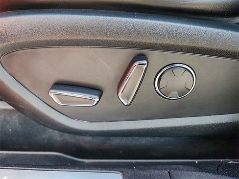 Used 2019 Lincoln MKC Reserve w/ MKC Climate Package image 14