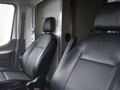 Used 2022 Ford Transit 350 DRW RWD image 10