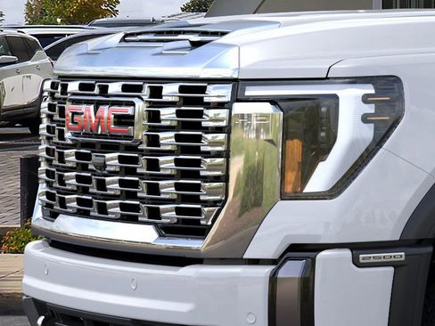 New 2026 GMC Sierra 2500 Denali image 13